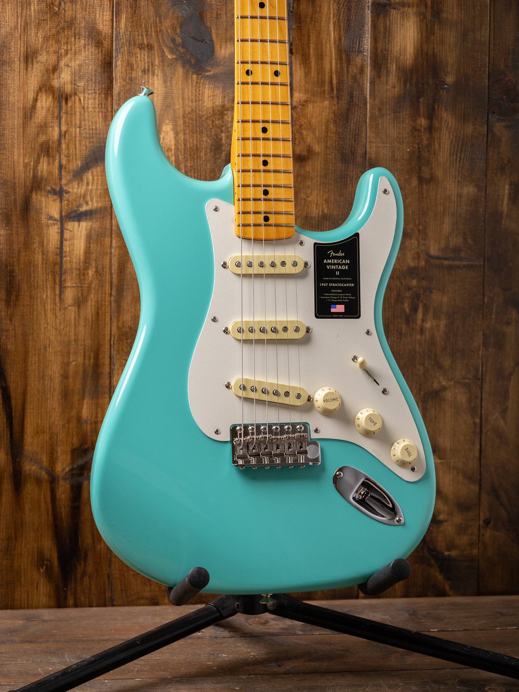 Fender American Vintage II 1957 Stratocaster, Maple Fingerboard, Sea Foam Green